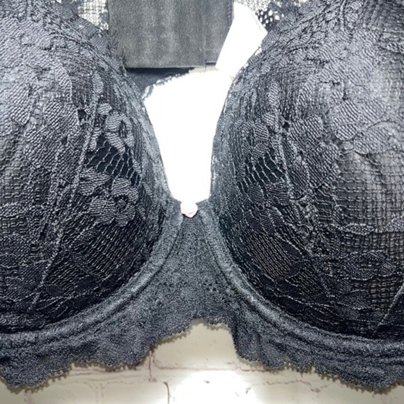 ✨Victoria's Secret Dream Angels Black Lace Push Up Bra Lined Demi Size 38DD - Picture 5 of 8